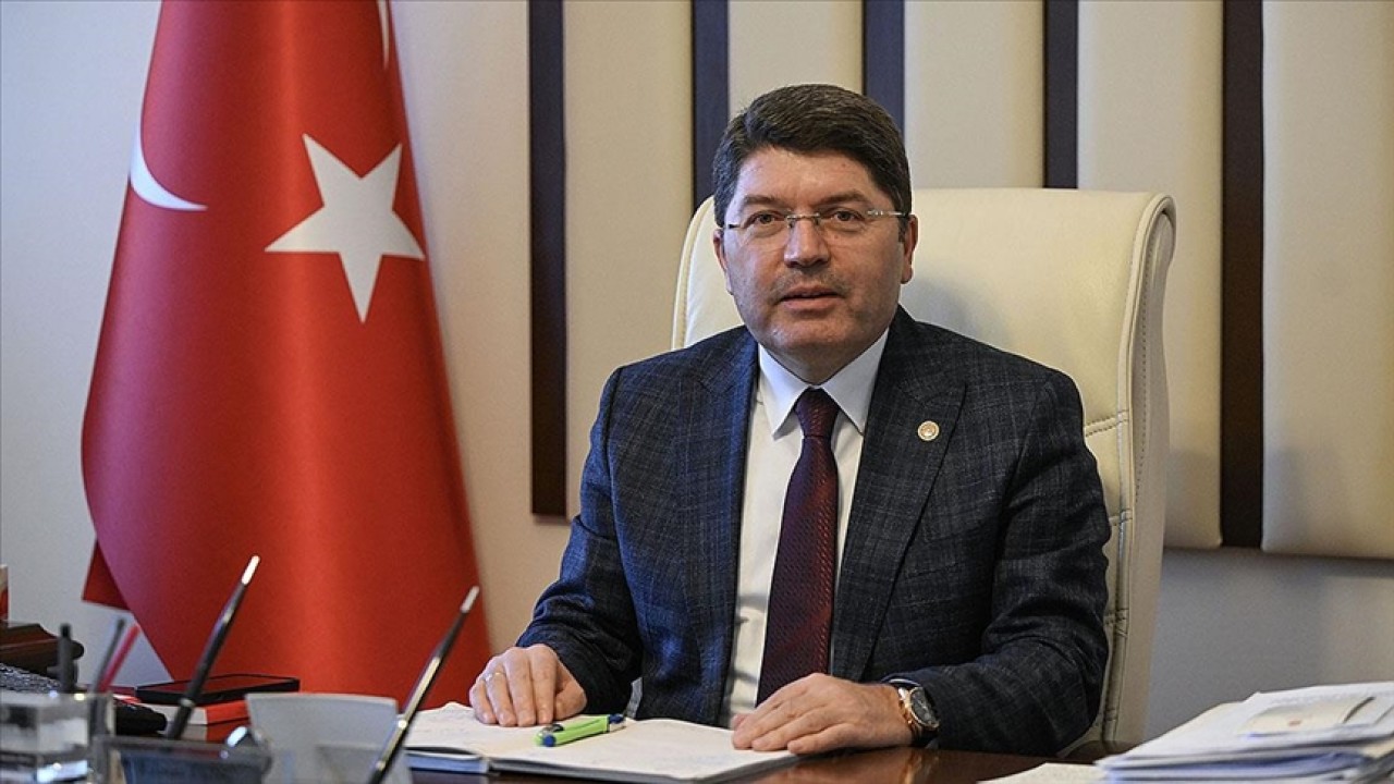 Adalet Bakanı Yılmaz Tunç : Vesayetçi bir ruh anayasamıza işlemiş
