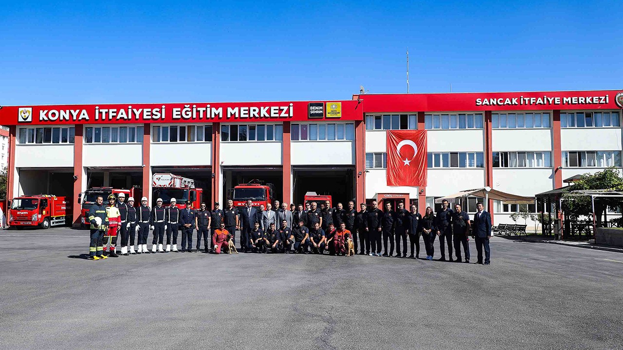 Konya Valisi Özkan itfaiyecileri ziyaret etti: 