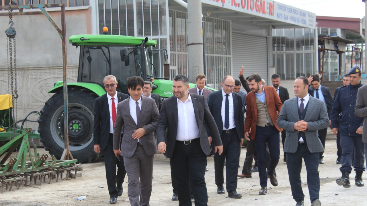 Sanayi ve Teknoloji Bakan Yardımcısı Oruç Baba İnan Yunak'ta