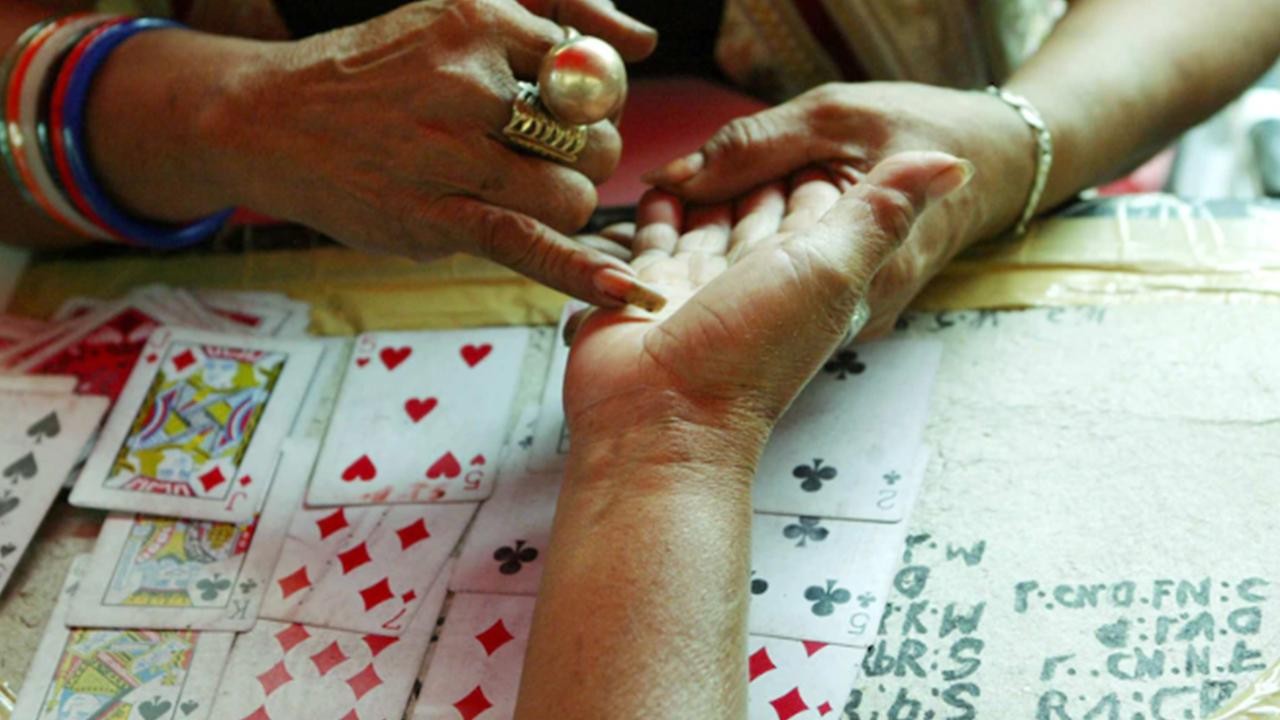 Falcı öleceğini söyledi, ertesi gün hayatını kaybetti