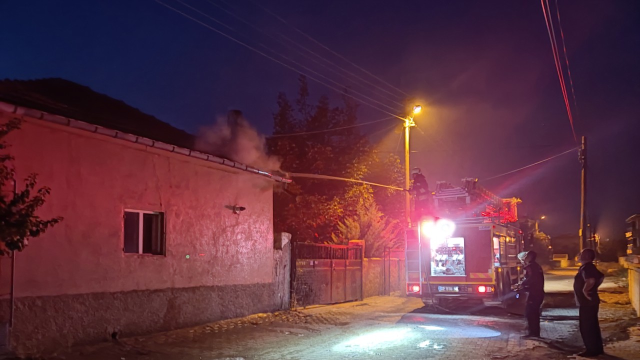 Konya’da müstakil evde korkutan baca yangını