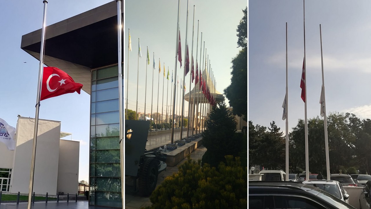 Milli yas ilanının ardından Konya’da bayraklar yarıya indirildi