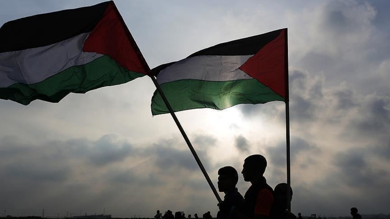 Hamas: Gazze'ye saldırı bitene kadar İsrailli asker esirlerin akıbetini tartışmayacağız