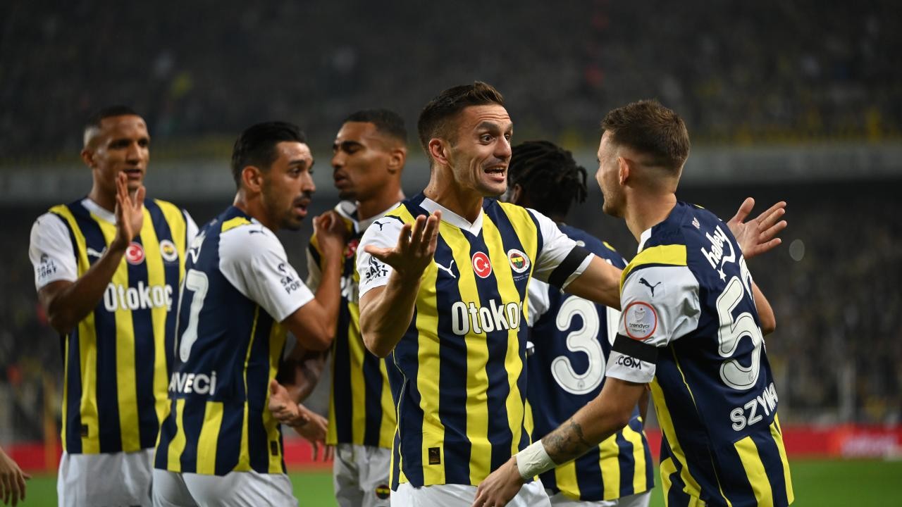 Fenerbahçe yoluna namağlup devam ediyor
