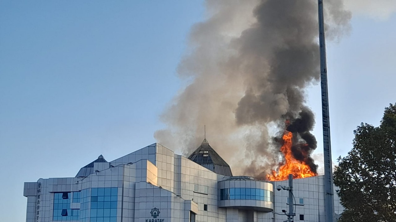 Konya Karatay Belediyesi binasında korkutan yangın