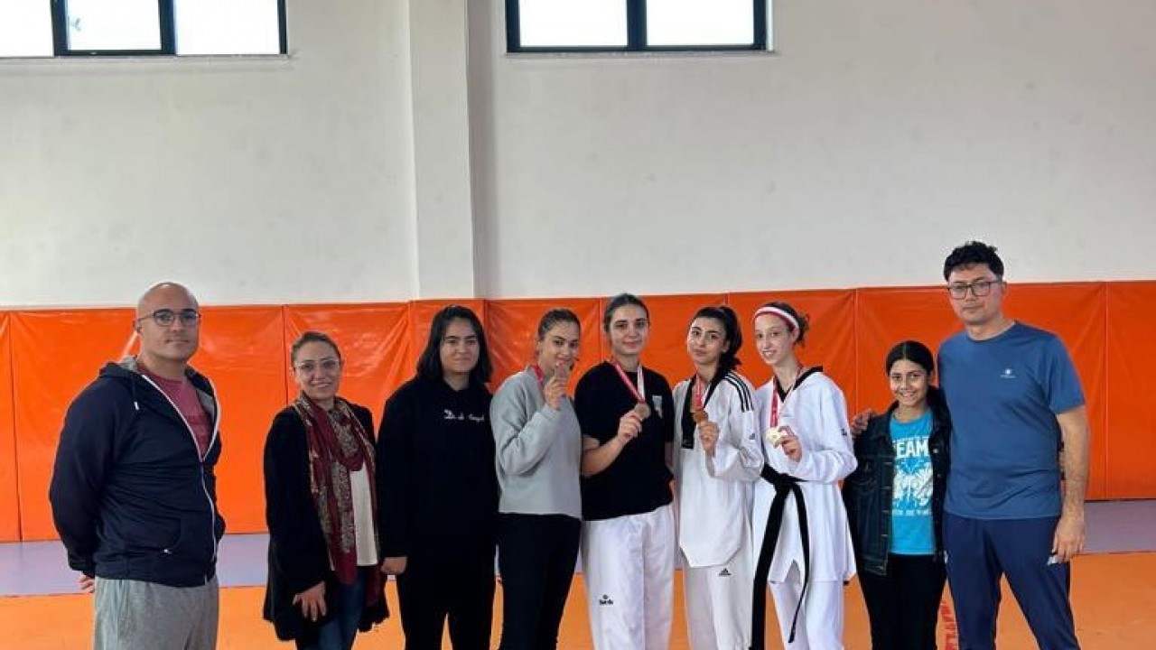 Taekwondoda takım halinde şampiyon Meram Belediyespor