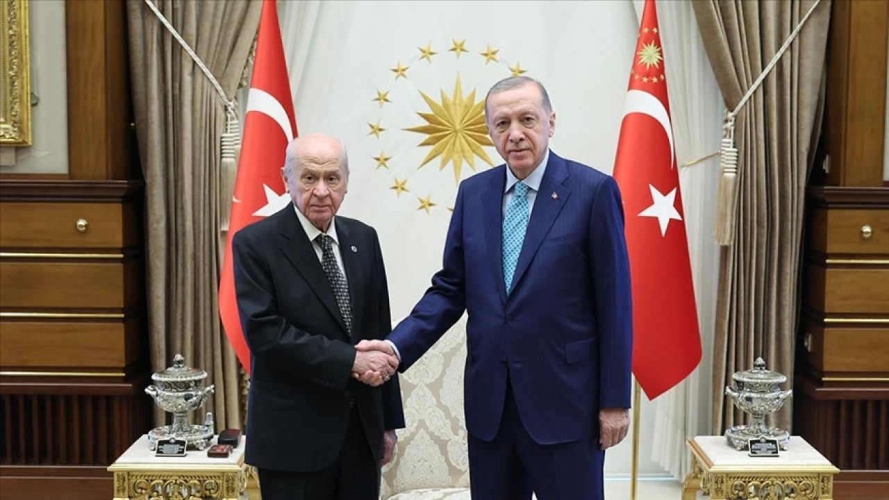 Cumhurbaşkanı Erdoğan, MHP Genel Başkanı Bahçeli’yi kabul etti