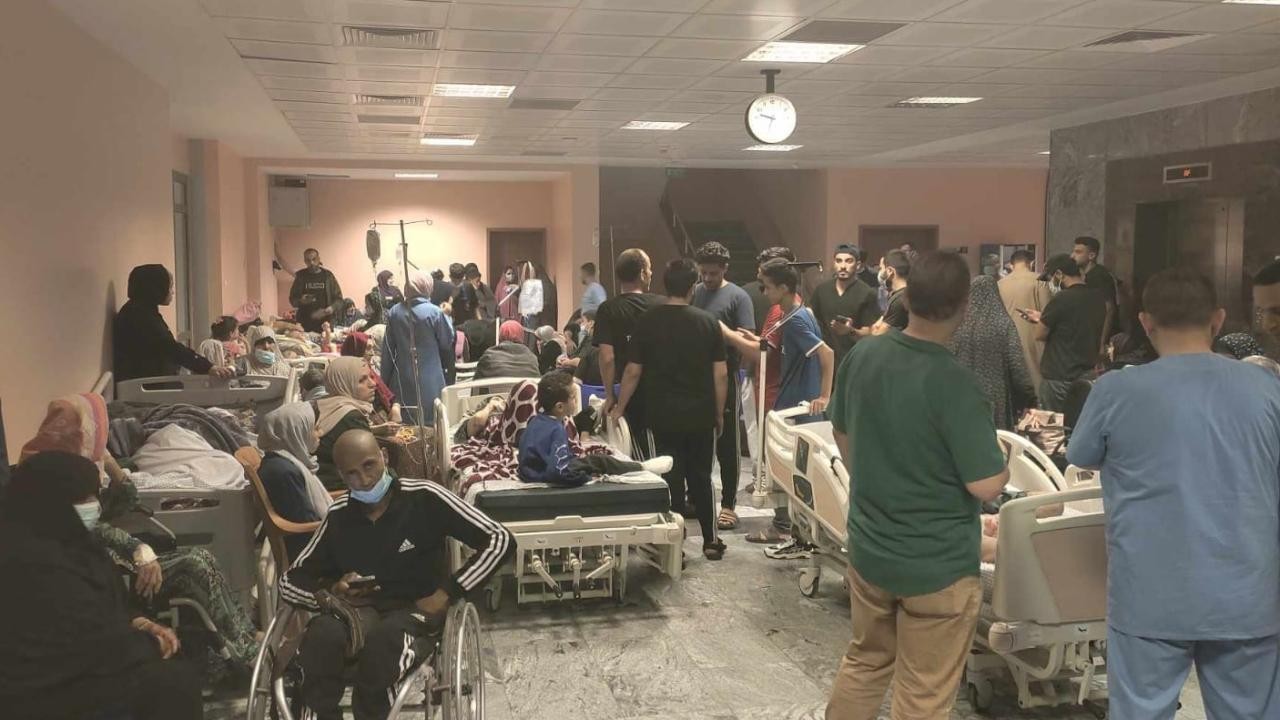 Bakan Koca: Gazze'deki hastaların nakli için tüm desteğe hazırız