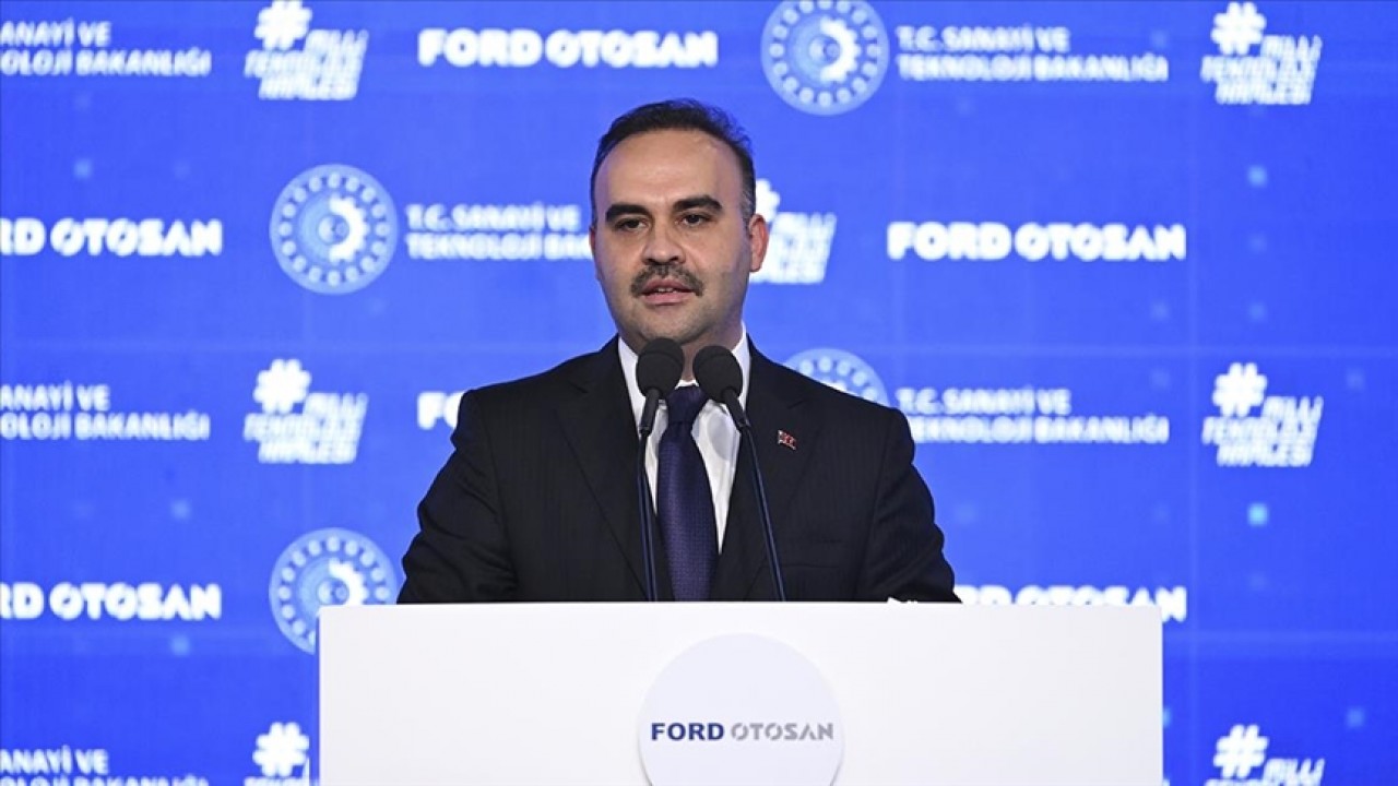 Bakan Kacır: Pek çok otomobil markasıyla Türkiye’de yatırım için görüşme halindeyiz