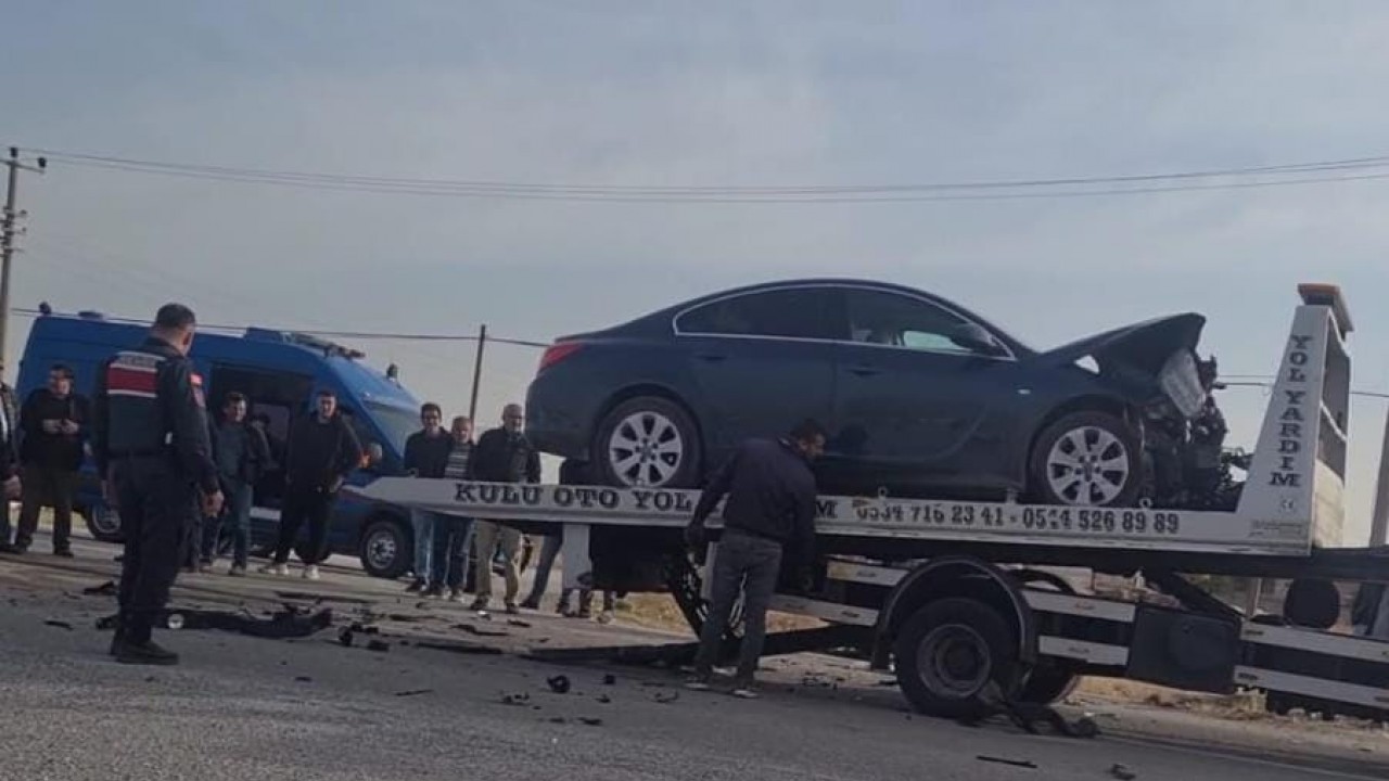 ​Konya’da iki otomobil çarpıştı: 2 yaralı