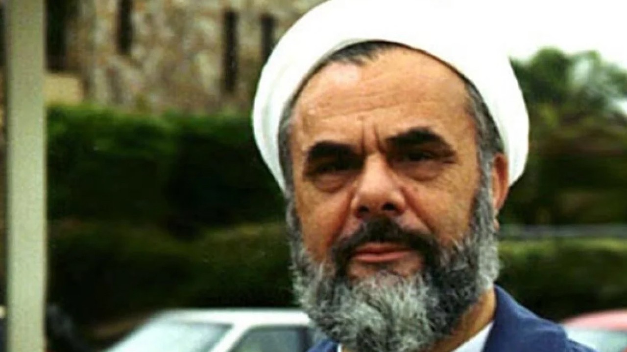 Mahmud Esad Coşan'ın eşi Hacer Muhterem Coşan hayatını kaybetti