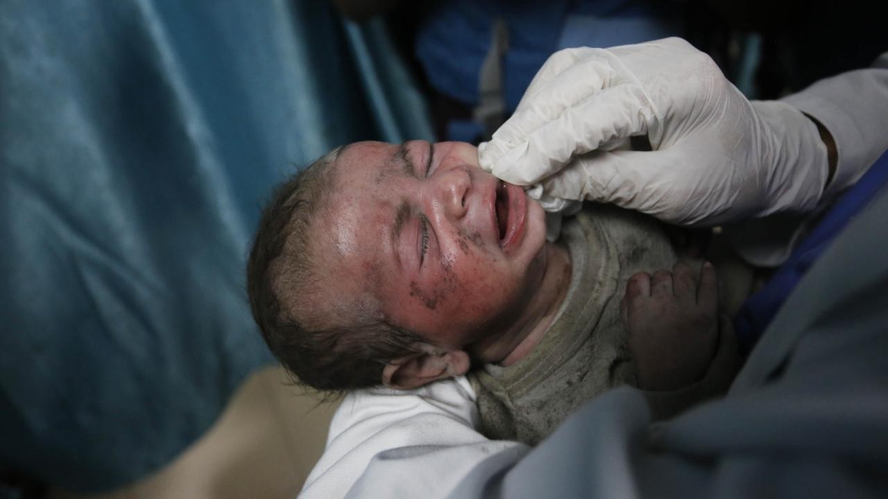 Gazze'de saatte 7 bebek bombardıman altında dünyaya gözlerini açıyor