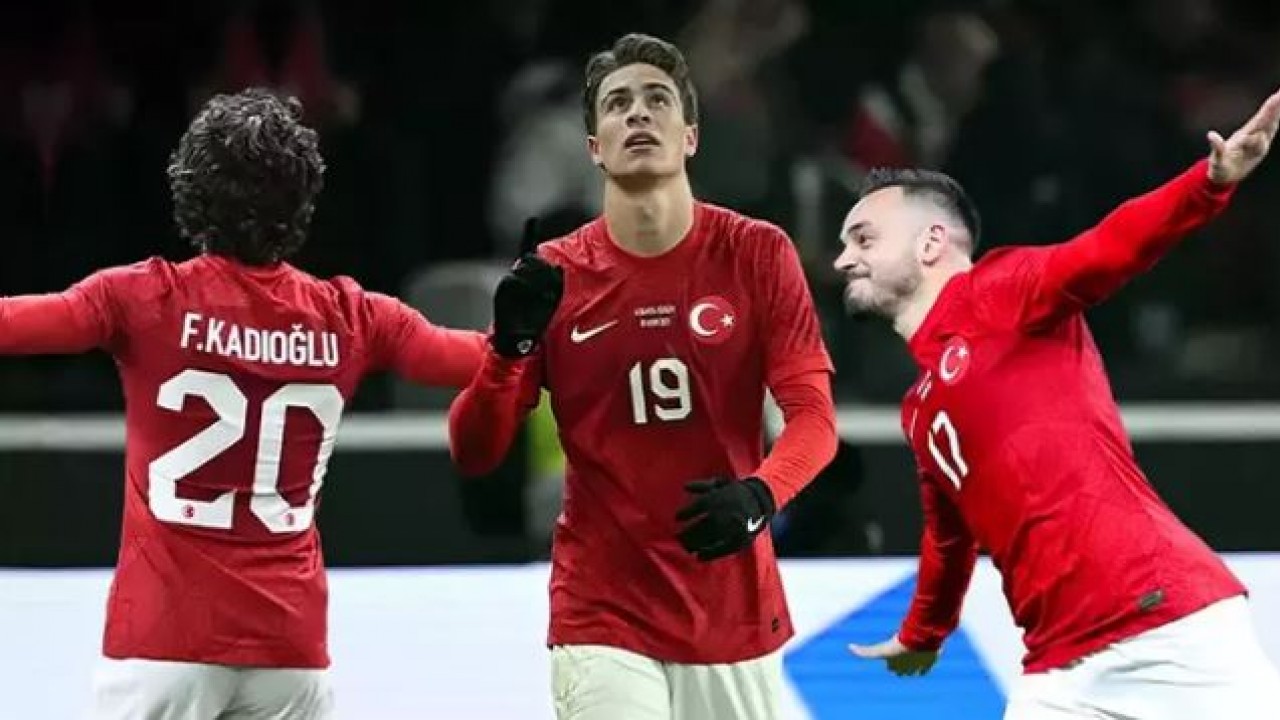 Galler - Türkiye maçının ilk 11'leri