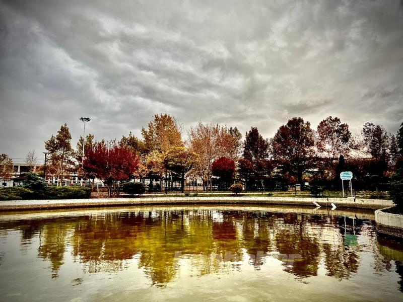 Karatay’ın parklarında sonbahar tüm renkleriyle yaşanıyor