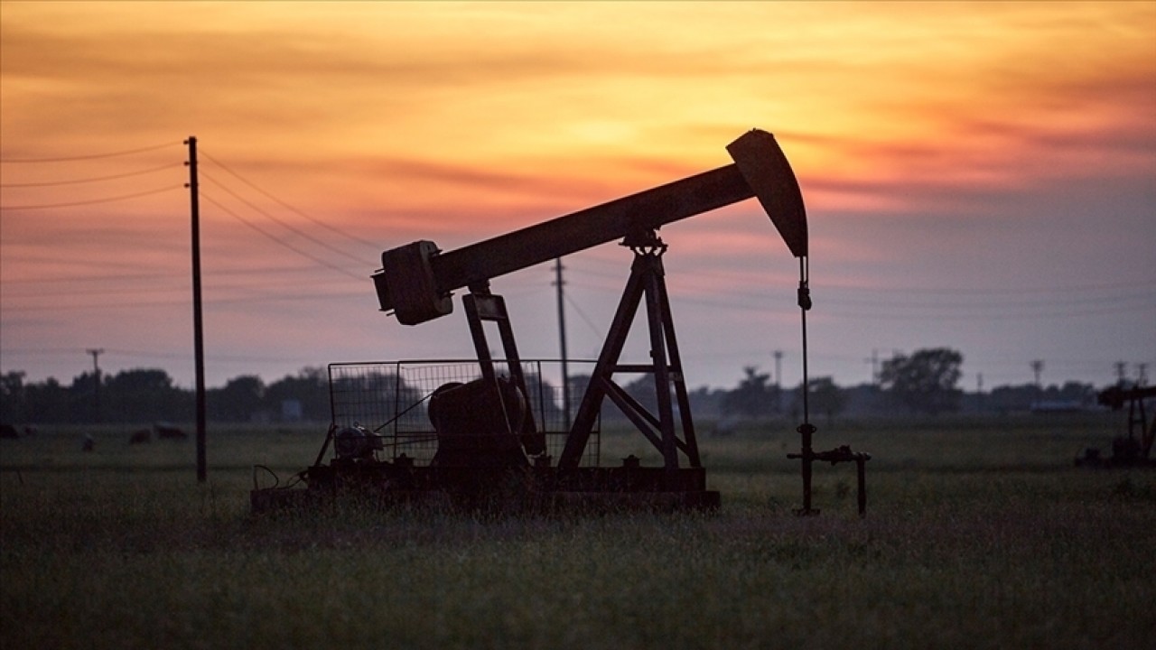 Brent petrolün fiyatı yüzde 4’ten fazla geriledi
