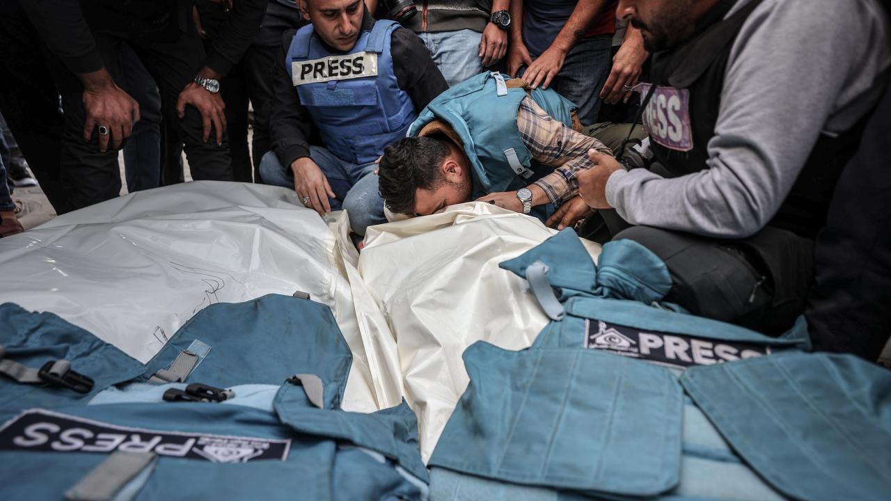 Gazze'de 66 gazeteci öldürüldü