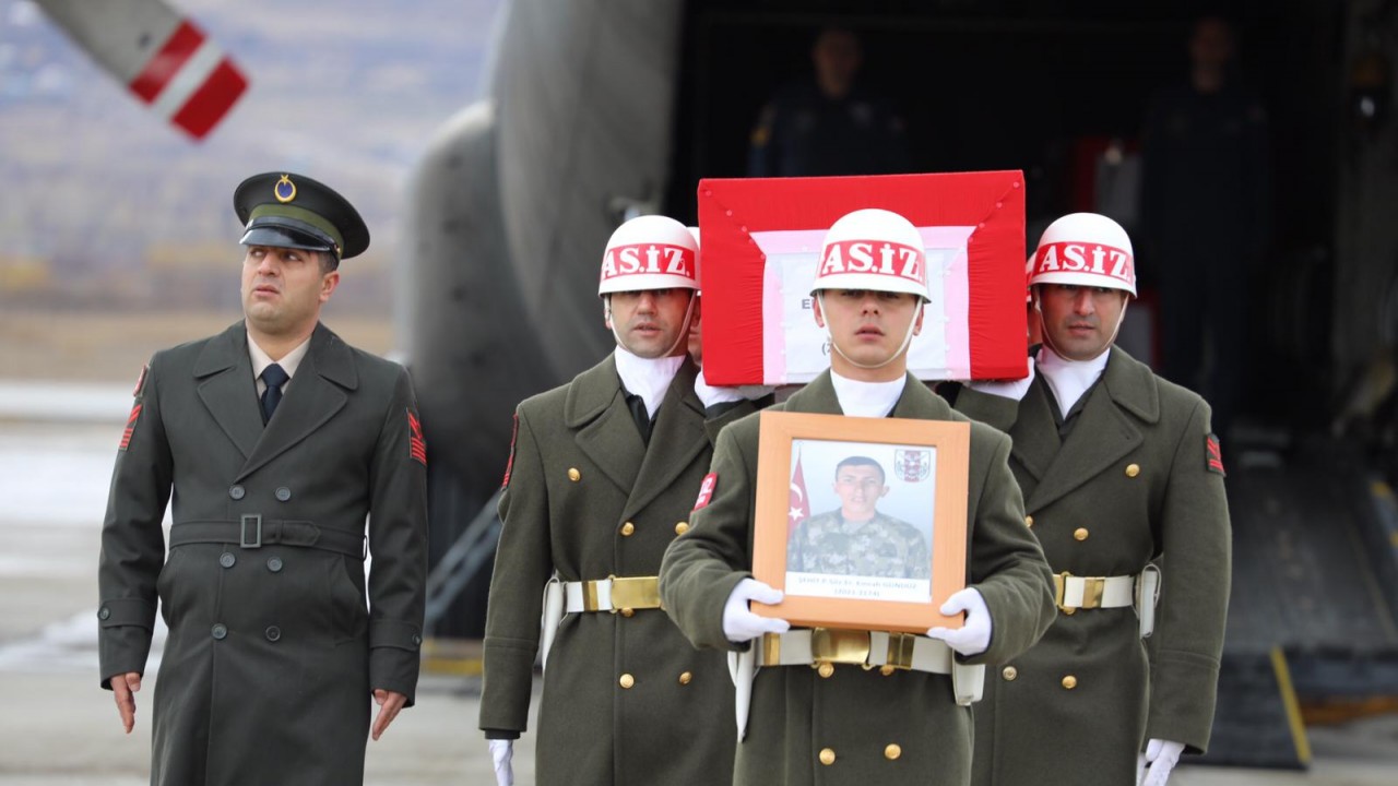 Erzincan, şehidini dualarla karşıladı