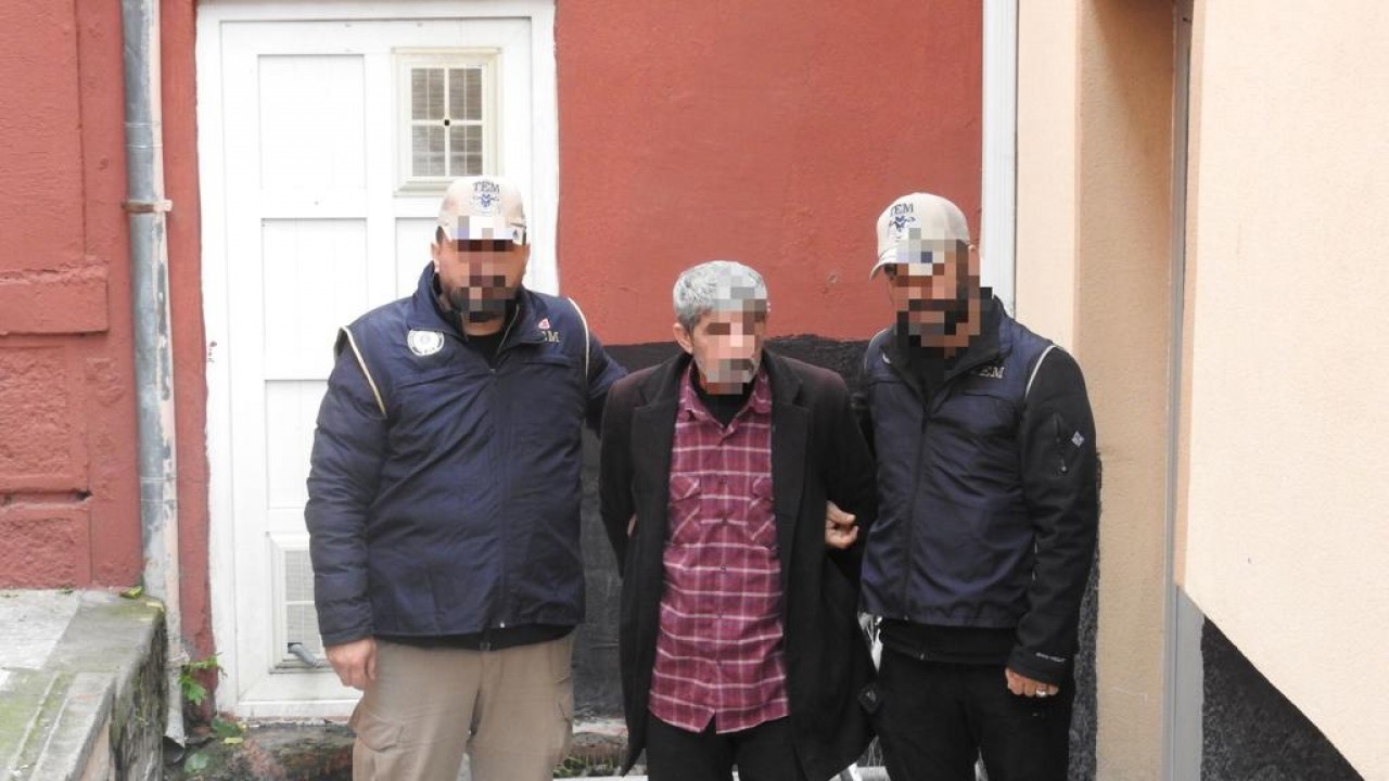 Kırmızı bültenle aranan 2 DEAŞ’lı Kırşehir’de yakalandı