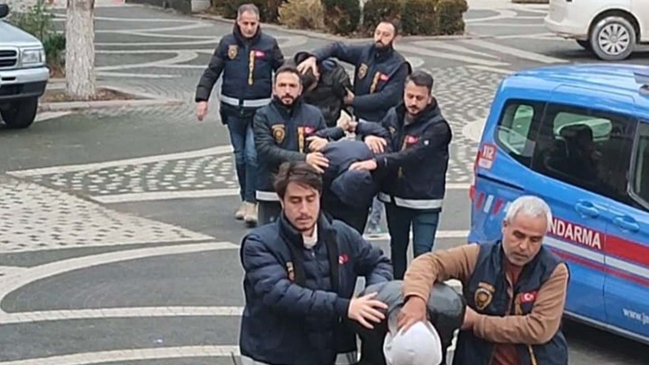 Konya'ya uyuşturucu getirenlere operasyon: 3 tutuklama