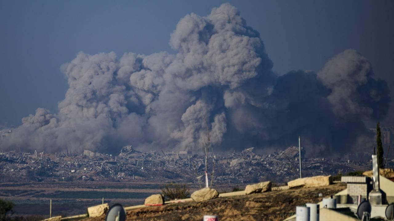 İsrail ordusu, son 24 saatte Gazze'de 250 yere hava saldırısı düzenledi