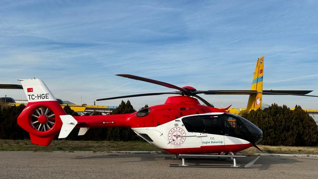 Helikopter ambulanslarla 11 ayda 2 bin 552 hasta sevki 