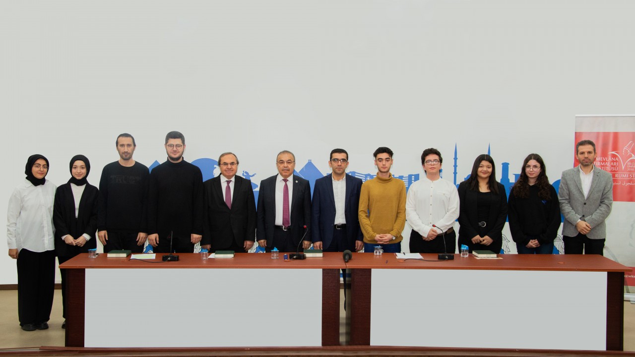 Selçuk Üniversitesinde Mevlana Öğrenci Paneli düzenlendi