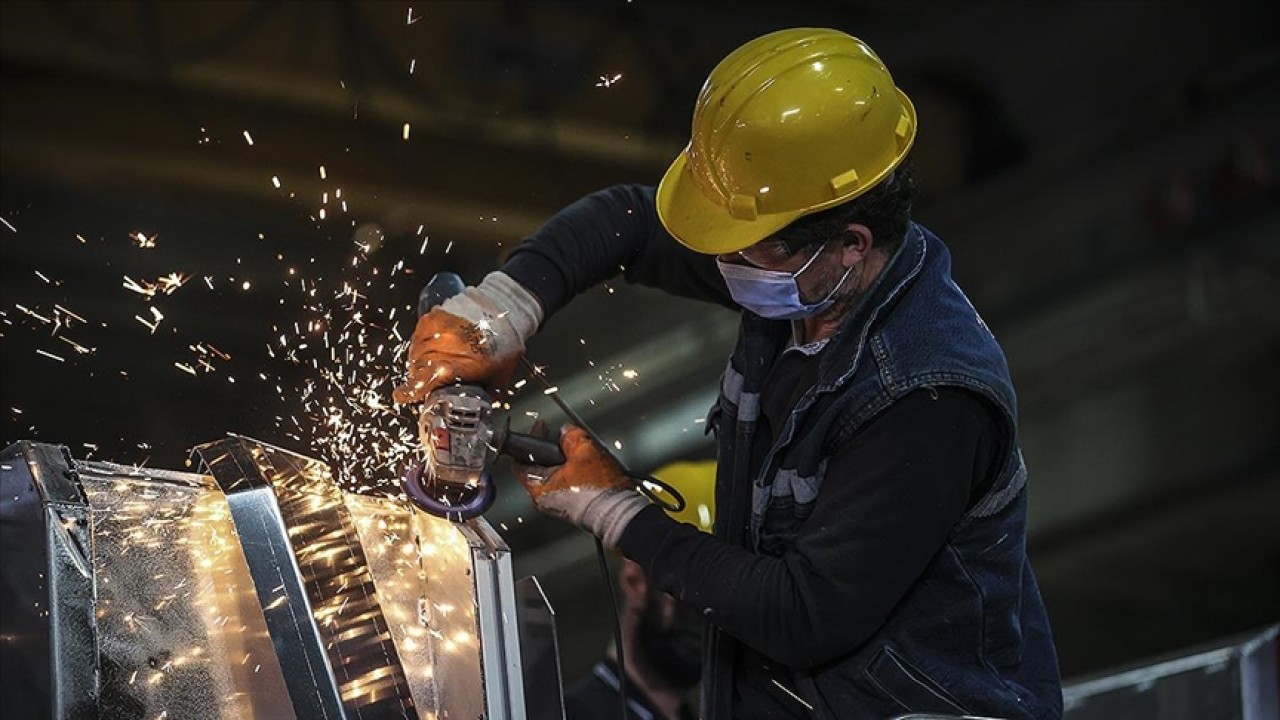 Türkiye’nin sanayi üretimi arttı