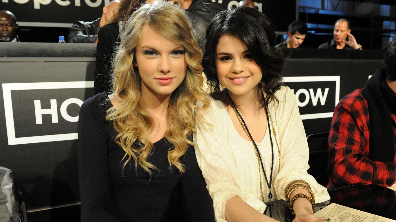 Selena Gomez ve Taylor Swift geliri Gazze'ye bağışlanacak gösteriyi izledi