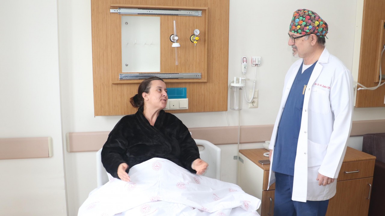 Zayıflamak için gittiği hastanede karnından çıkan doktorları şok etti