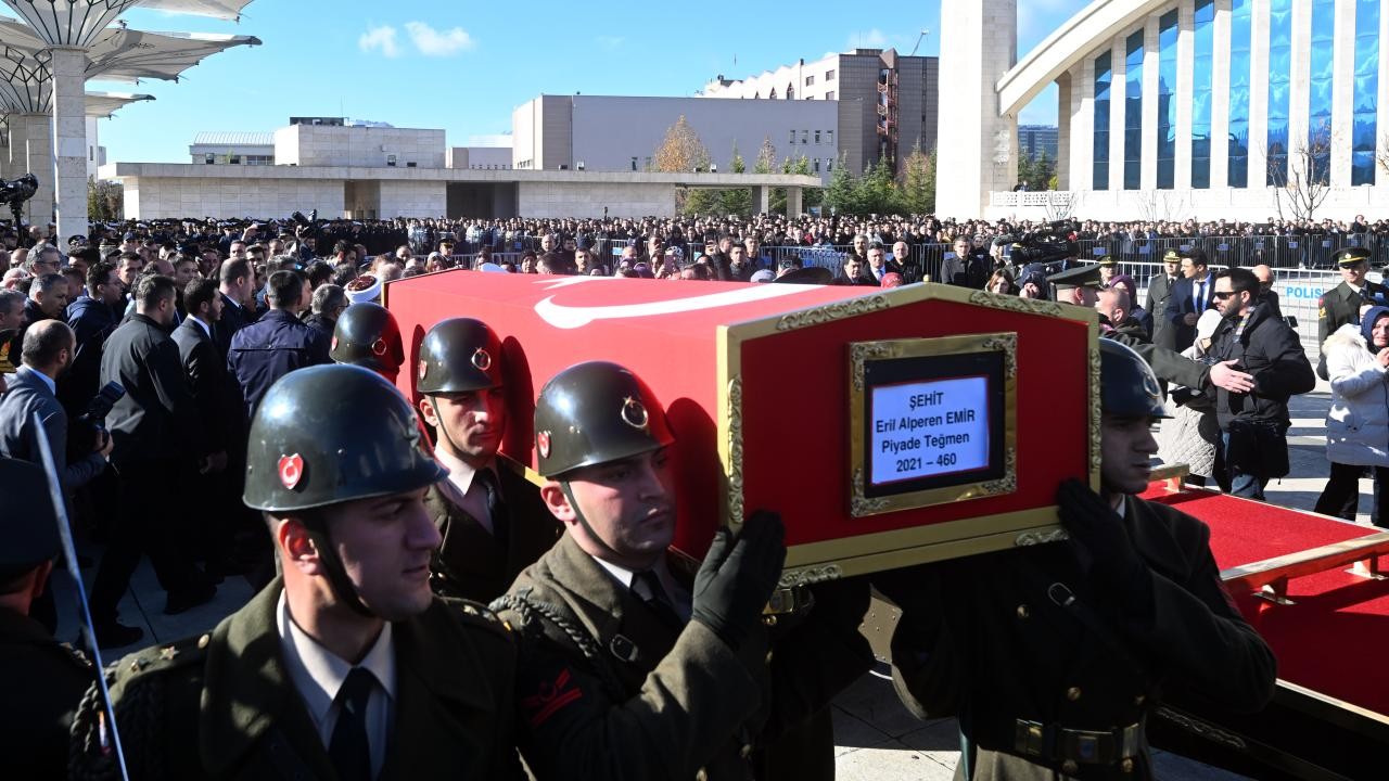 Şehit Piyade Teğmen Eril Alperen Emir son yolculuğuna uğurlandı
