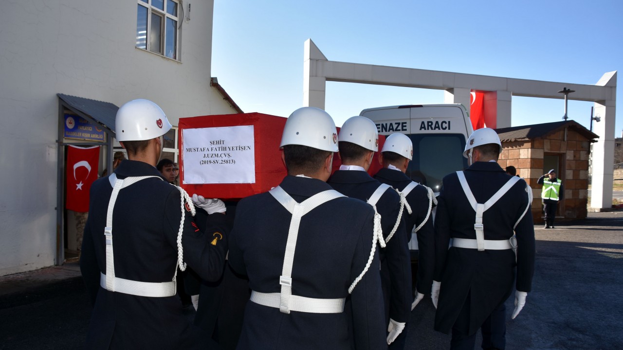 Uzman çavuş, silah kazasında şehit oldu