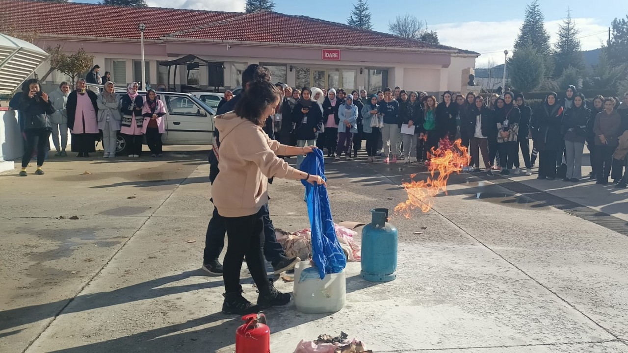 Beyşehir’de yangın eğitimi ve tatbikatı yapıldı