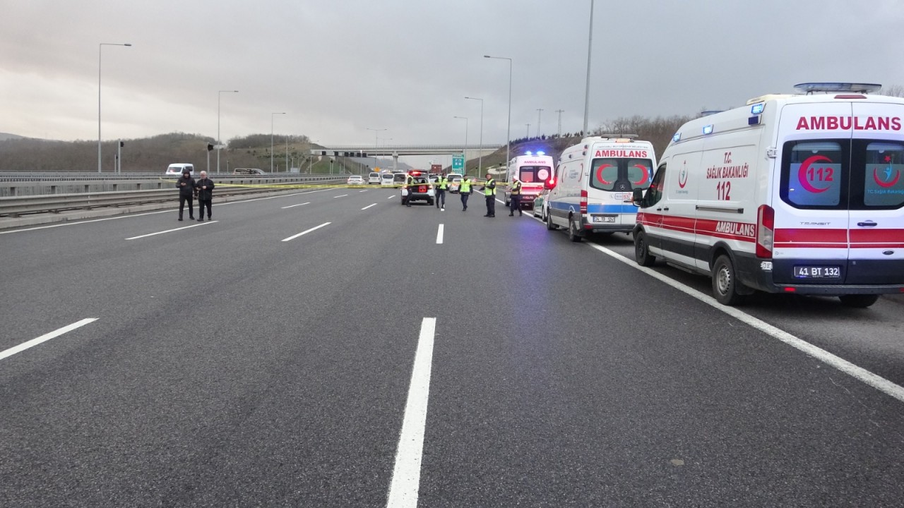 Kuzey Marmara Otoyolu'nda TIR sürücüsünü rehin aldı, ekiplere ateş açtı