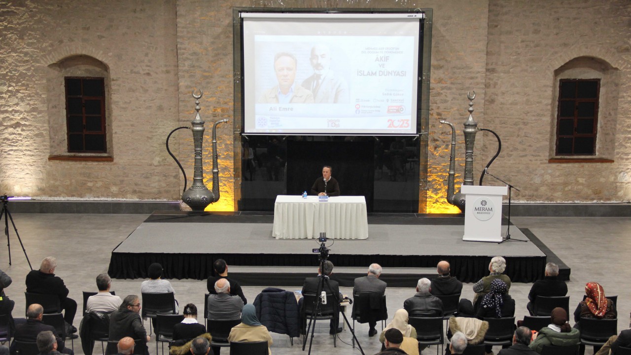 TYB Konya Şubesinde “Akif ve İslam Dünyası” konuşuldu