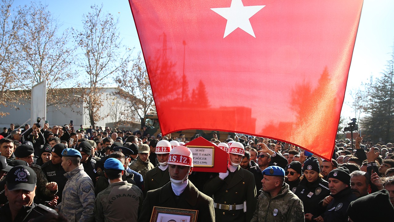 Şehit Piyade Sözleşmeli Er Emre Taşkın Malatya'da son yolculuğuna uğurlandı