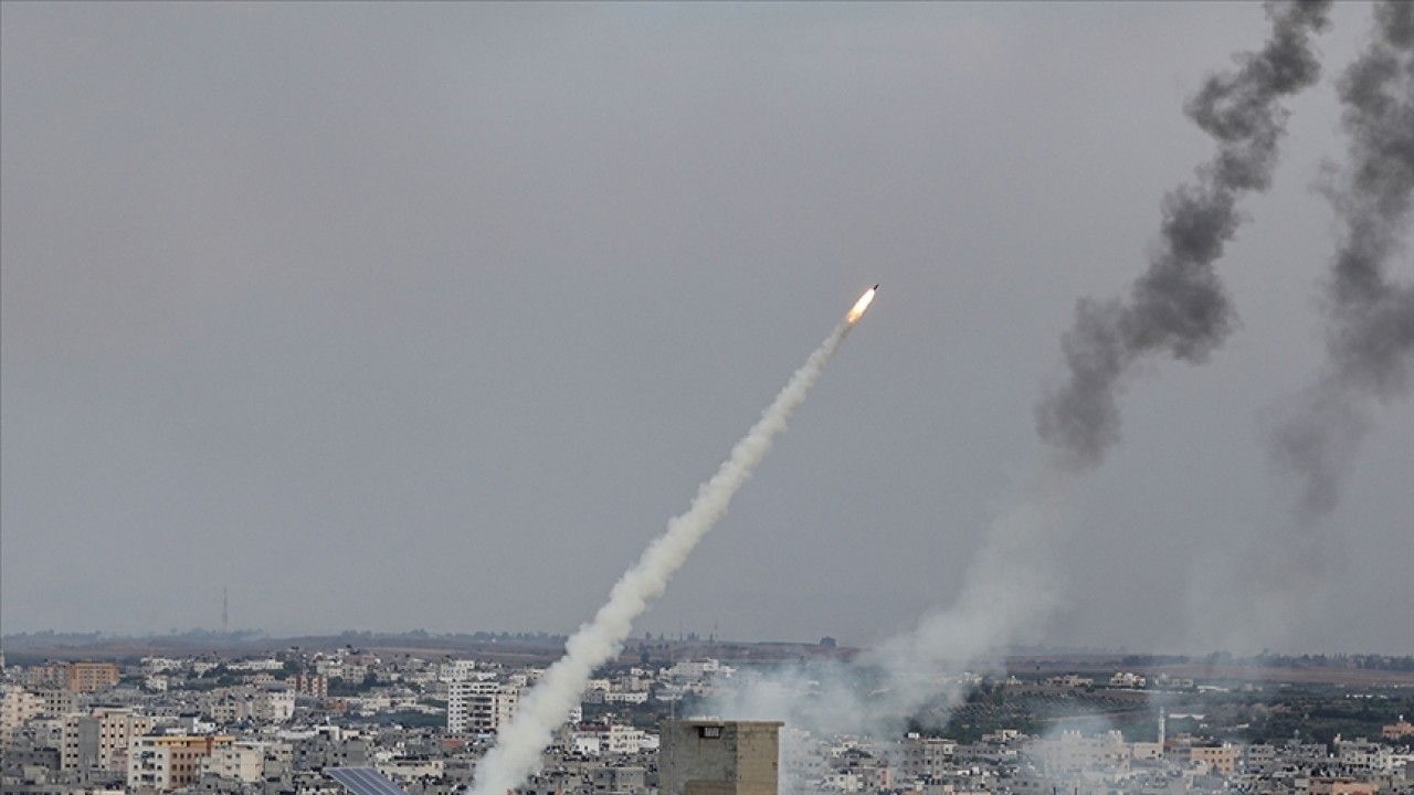 İsrail ordusu: Lübnan'dan İsrail'e bir dizi roket fırlatıldı