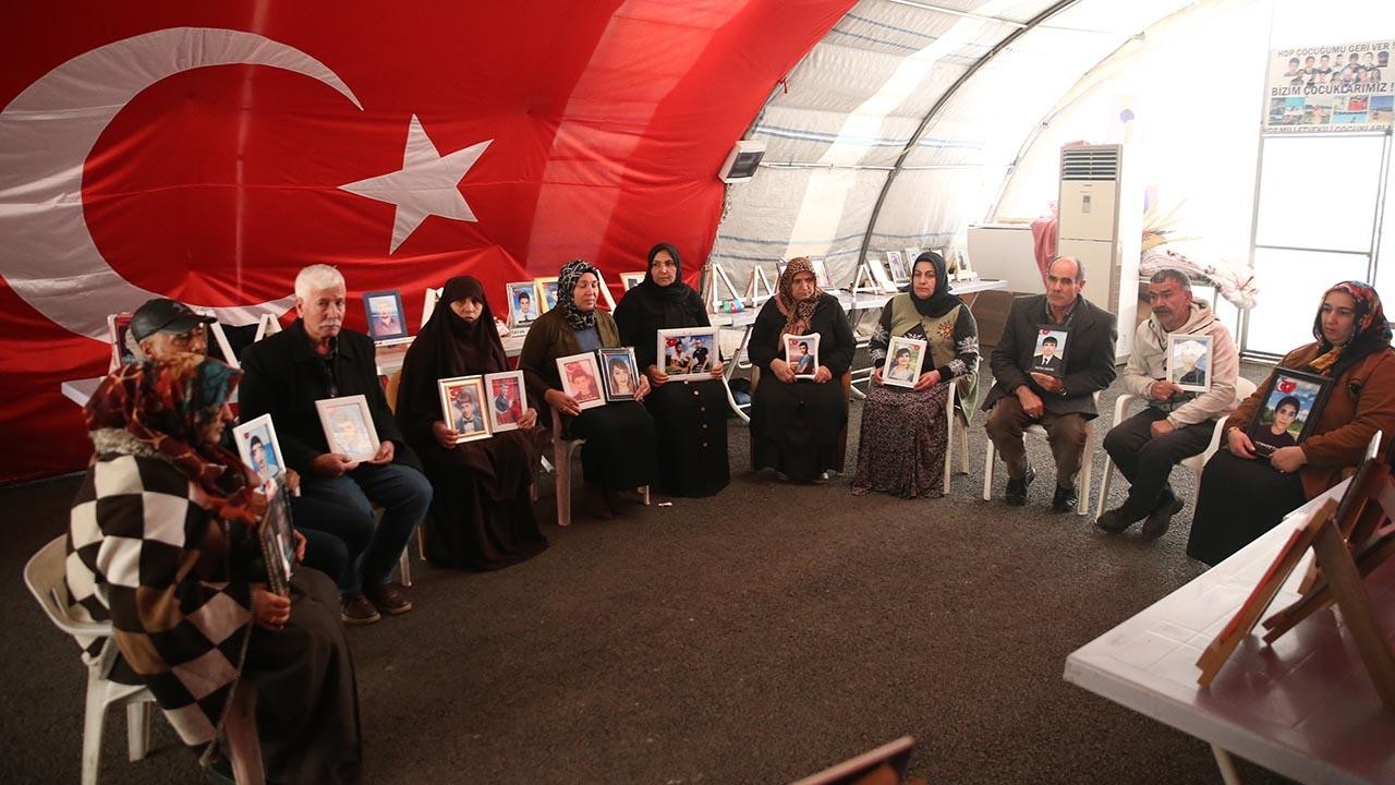 Diyarbakır anneleri yeni yılın ilk gününde de nöbette