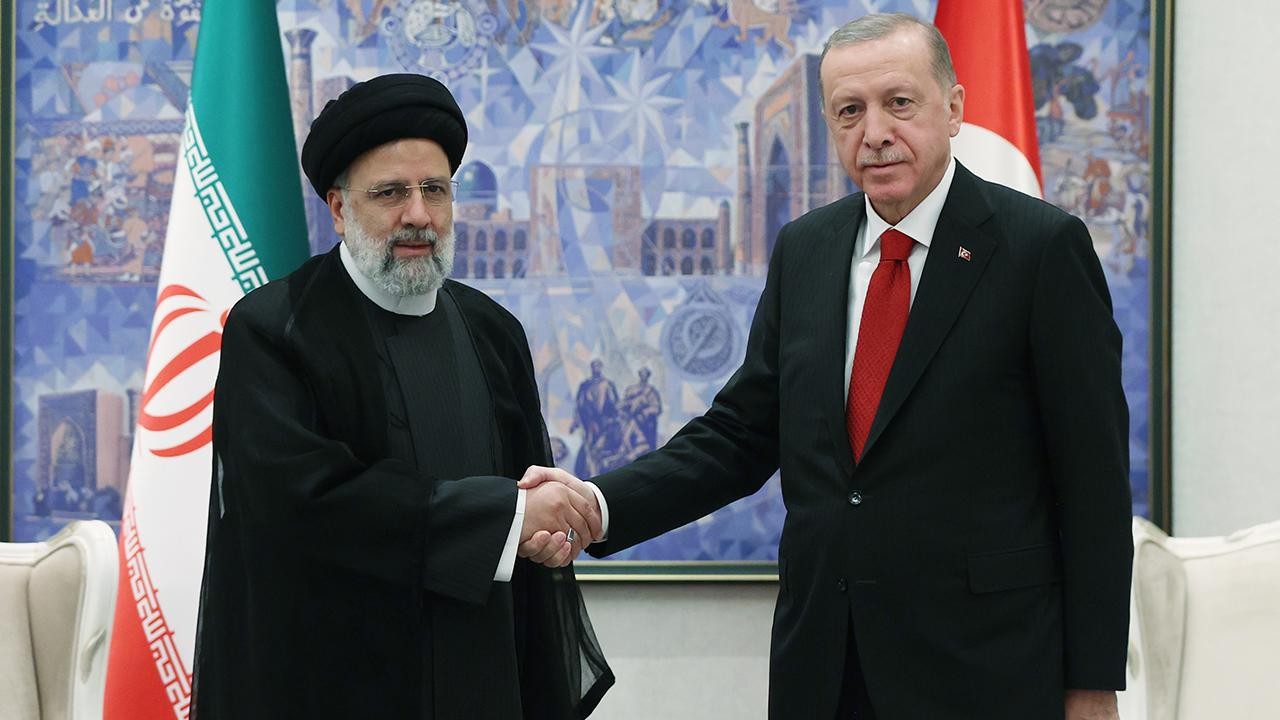 İran Cumhurbaşkanı Reisi’nin Türkiye ziyareti ertelendi
