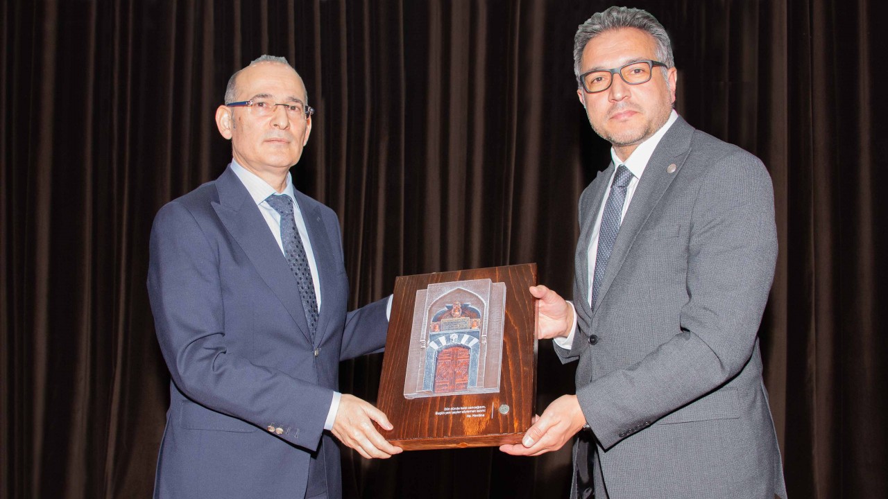 Selçuk Üniversitesinde ‘Neden Yeni Anayasa’ konulu söyleşi yapıldı