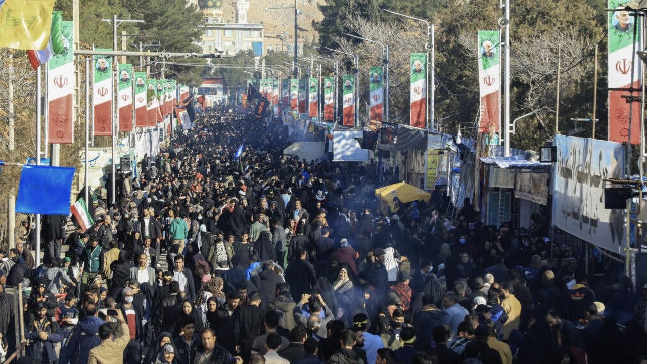 İran’daki kanlı saldırıyı DAEŞ üstlendi