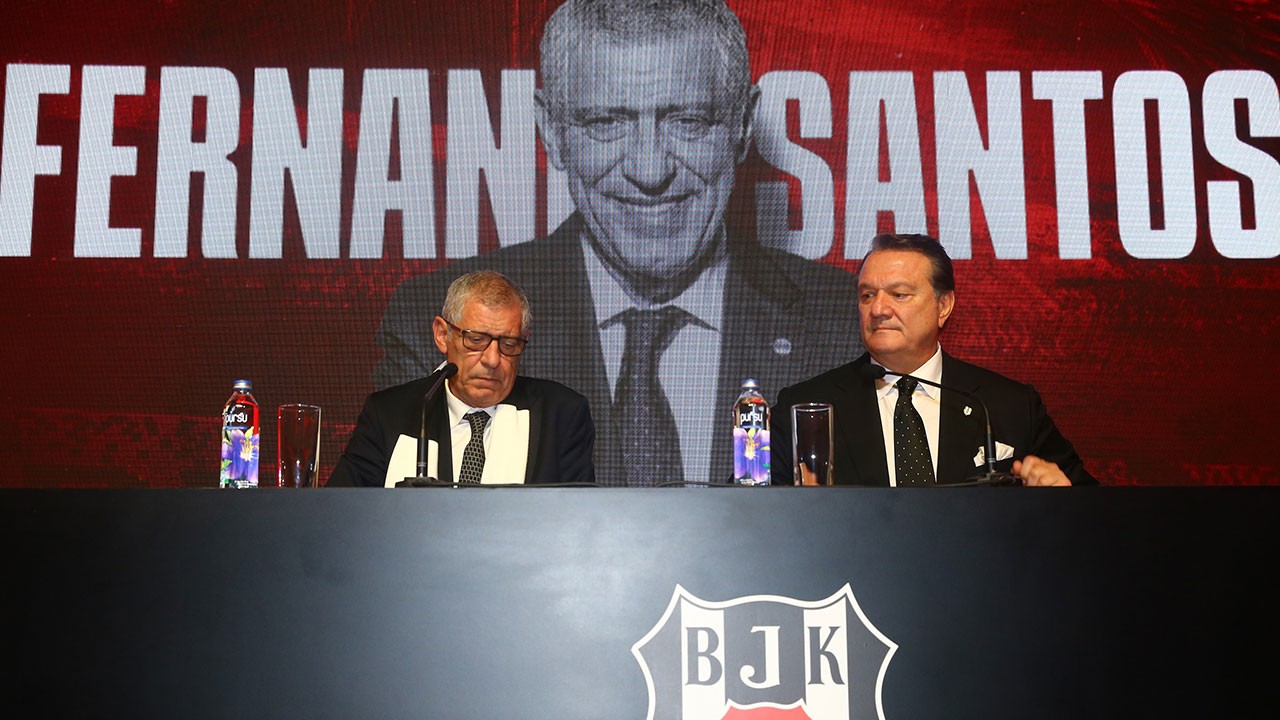 Beşiktaş'ın yeni teknik direktörü Fernando Santos imzayı attı