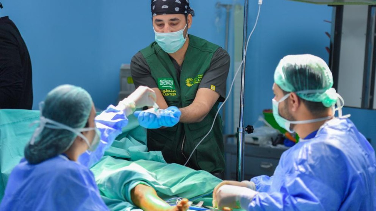 Suudi Arabistan'dan Reyhanlı'da depremzedelere yardım eli