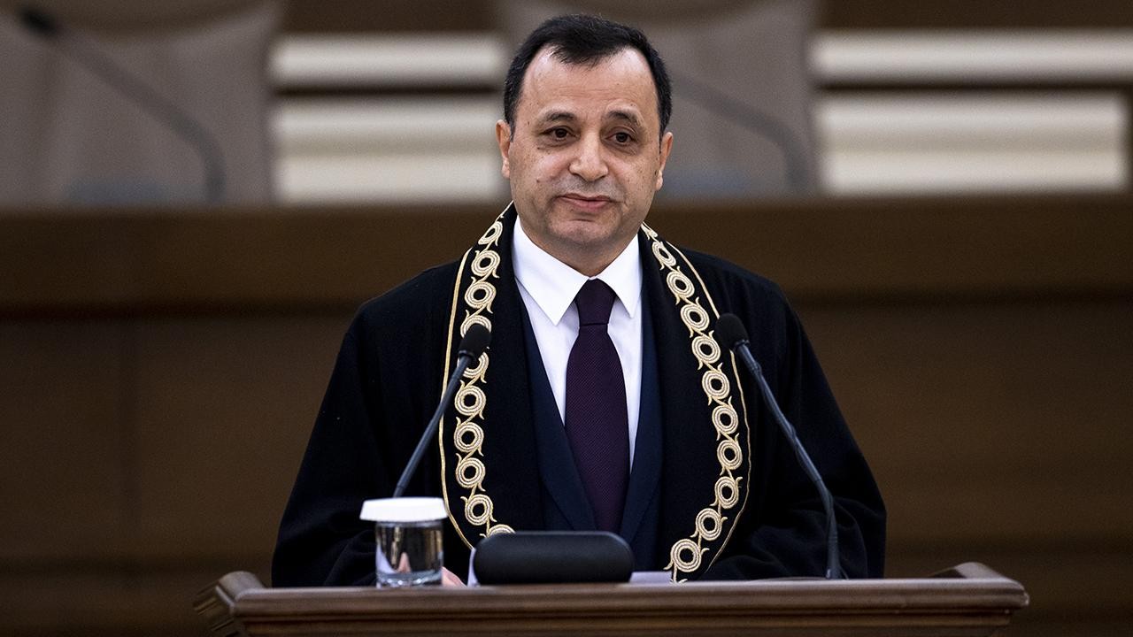 AYM Başkanı Zühtü Arslan'dan Yargıtay'a Can Atalay tepkisi
