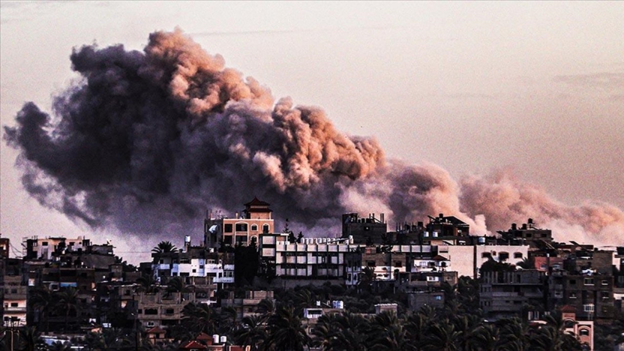İsrail, Gazze Şeridi’ne gece boyunca düzenlediği saldırılarda 100’den fazla kişiyi öldürdü