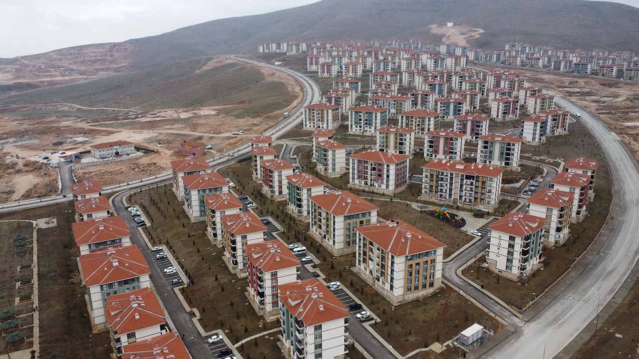 Elazığ'ın riskli yapı stoku TOKİ konutlarıyla ortadan kaldırıldı