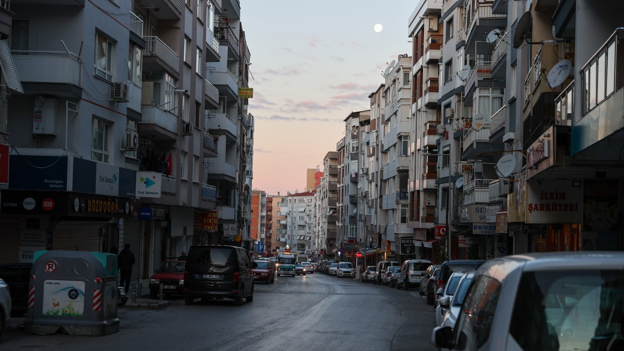 İzmir’de 5,1 büyüklüğünde deprem