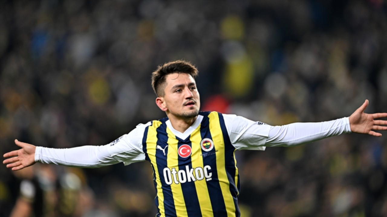 Fenerbahçe liderliğini perçinledi: 2-1