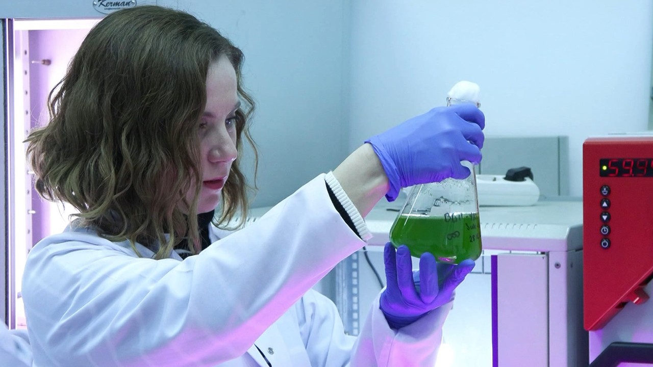 Uzay'a da kadın eli değdi