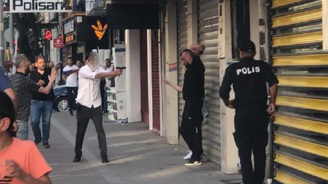 Rehineyi kurtarmak için şüpheliyi öldüren komisere beraat kararı