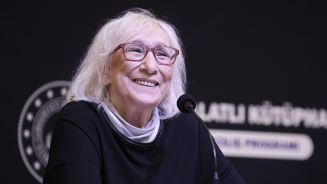 Alev Alatlı vefat etti